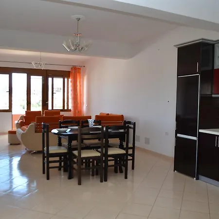 Doni Apartment *
