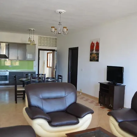 Doni Apartment *